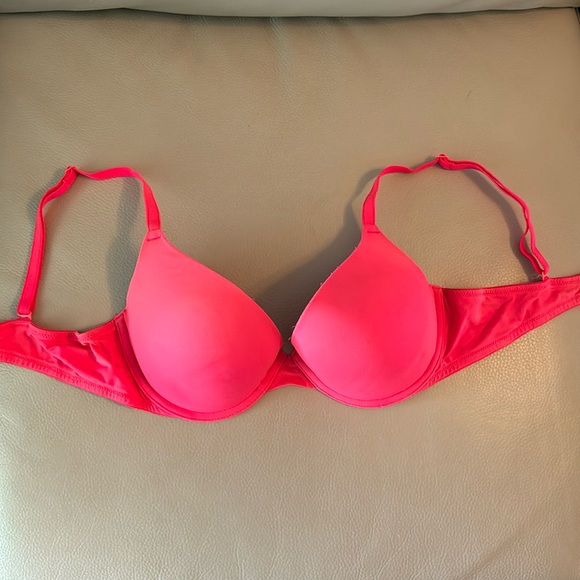 PINK Victoria's Secret Other - VS Pink bra size 34C